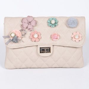 Flower crossbody clutch bag 💥⏳💥
